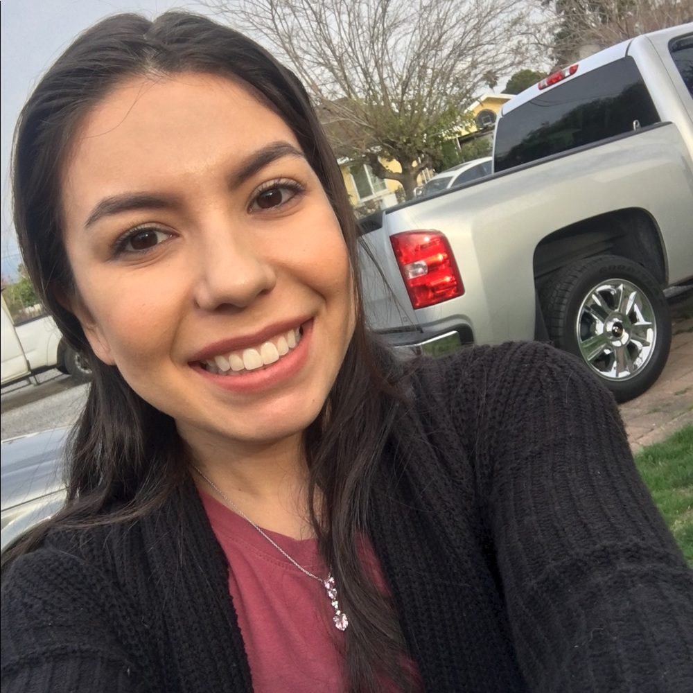 Meet your Posher, Savannah